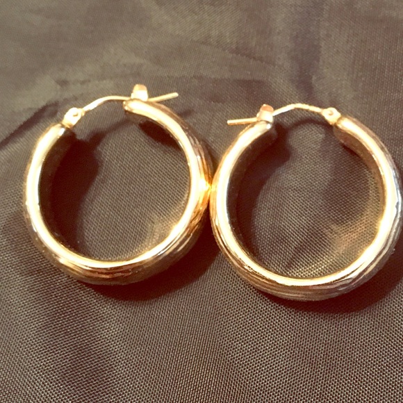 14K Italian Gold Hoop Earrings - Picture 1 of 4
